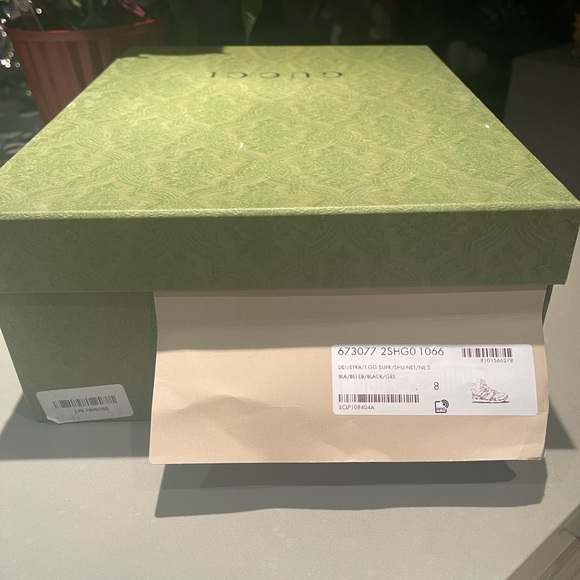 Brand New Never Worn Gucci sneakers NWB unisex size 8 men 10 women - Picture 2 of 6